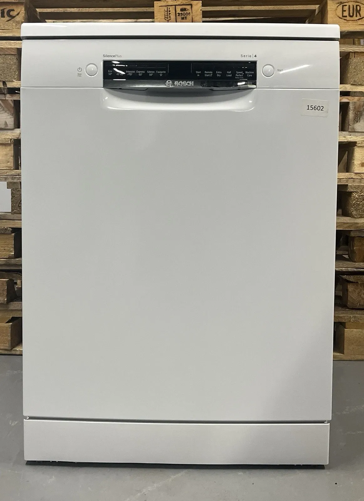 BOSCH Series 4 SMS4EMW06G 60 CM Full Size Freestanding Dishwasher - White