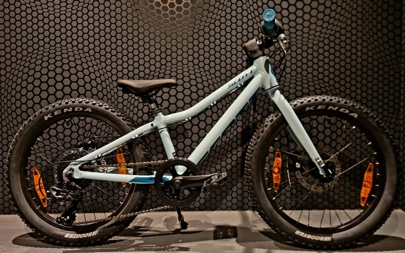 Scott Contessa 20"