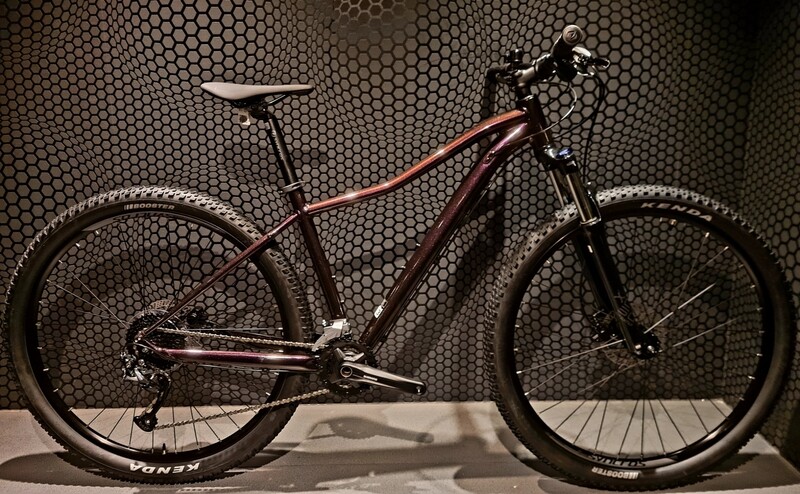 Scott Contessa Active 40 Medium