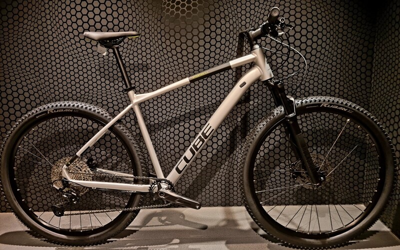 Cube Attention SLX M & L & XL