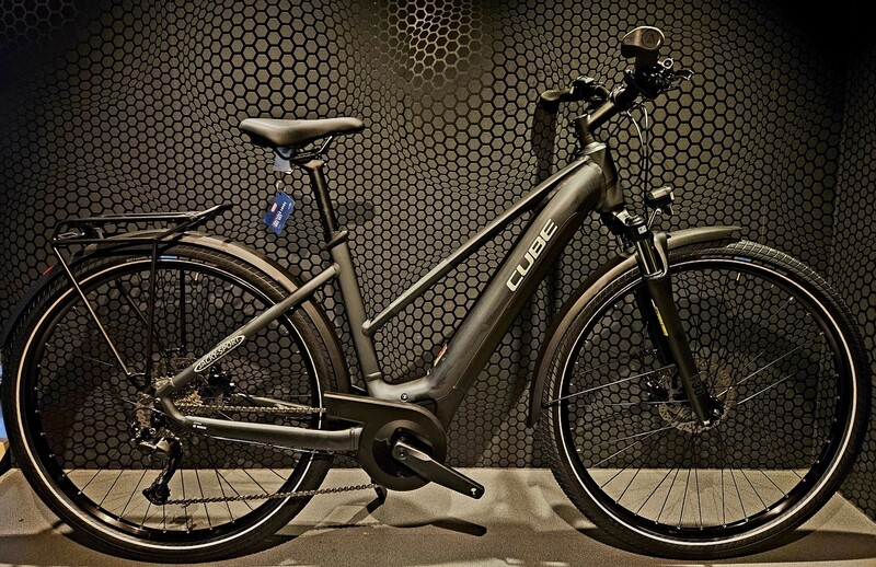 Cube Touring Hybrid One 500 Small 50cm