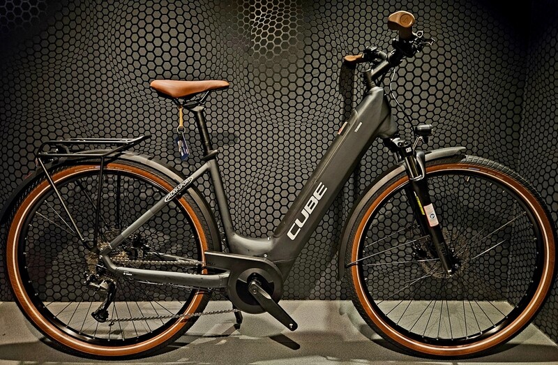 Cube Touring Hybrid One 500 Small