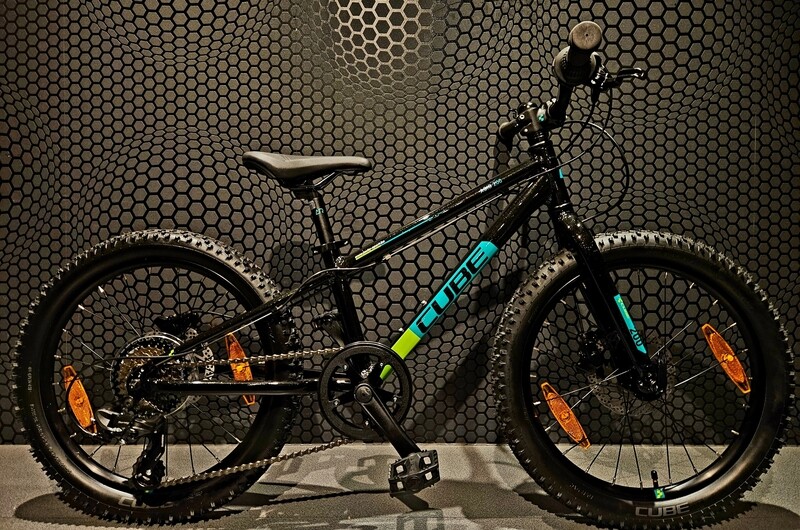 Cube Acid 200 20"