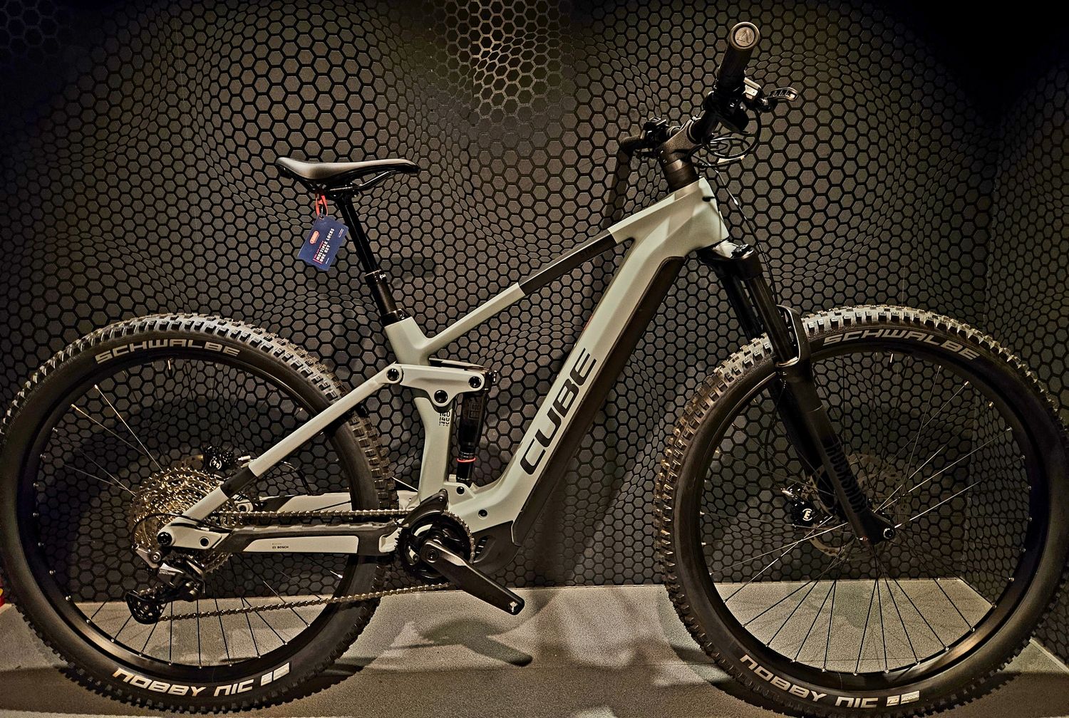 Cube Stereo Hybrid 140hpc Pro M & L