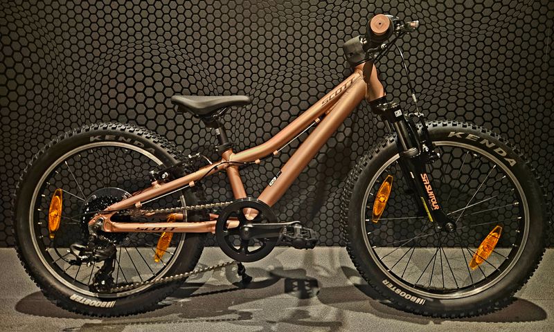 Scott Contessa 20"