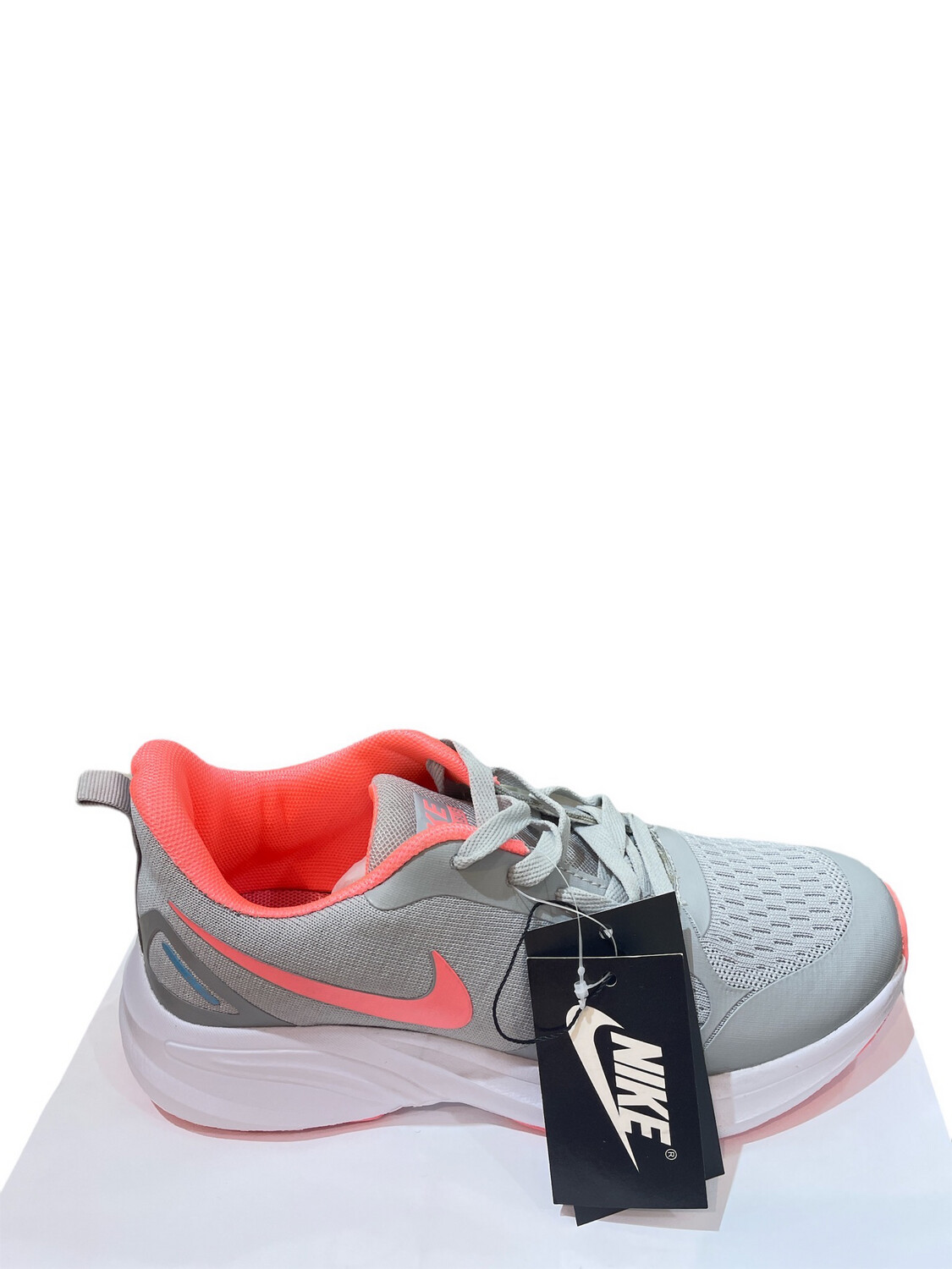 Nike (size 40)