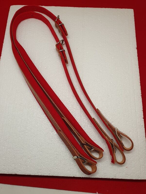 Straps No.77 Velvet Red Rosso