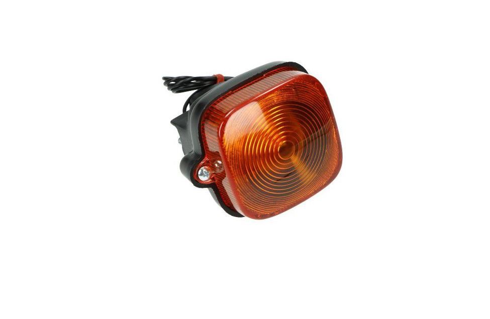 2. Winker R Front