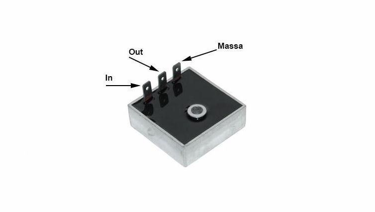 Voltage regulator 12v 3-pole