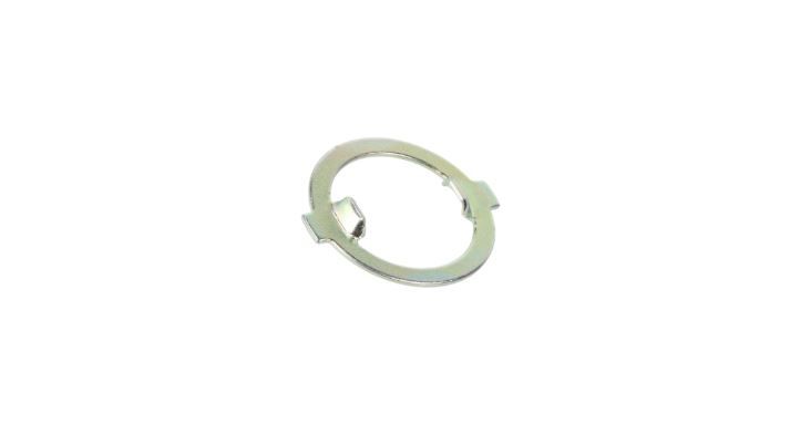 8. Retainer