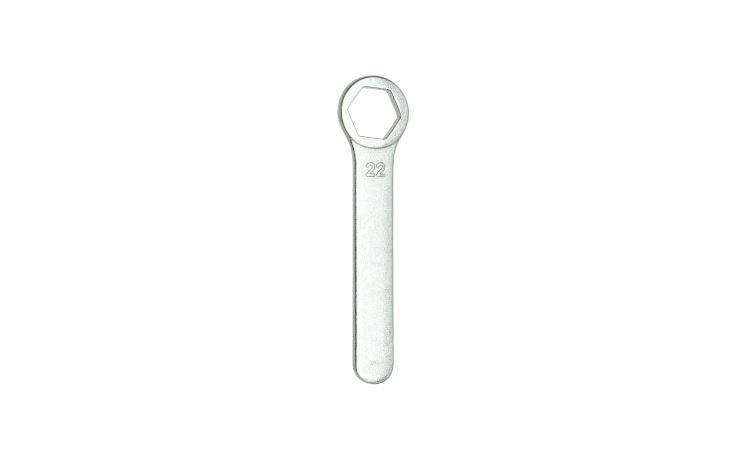 15. Wrench 22