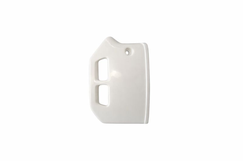 14. Shroud Radiator Right