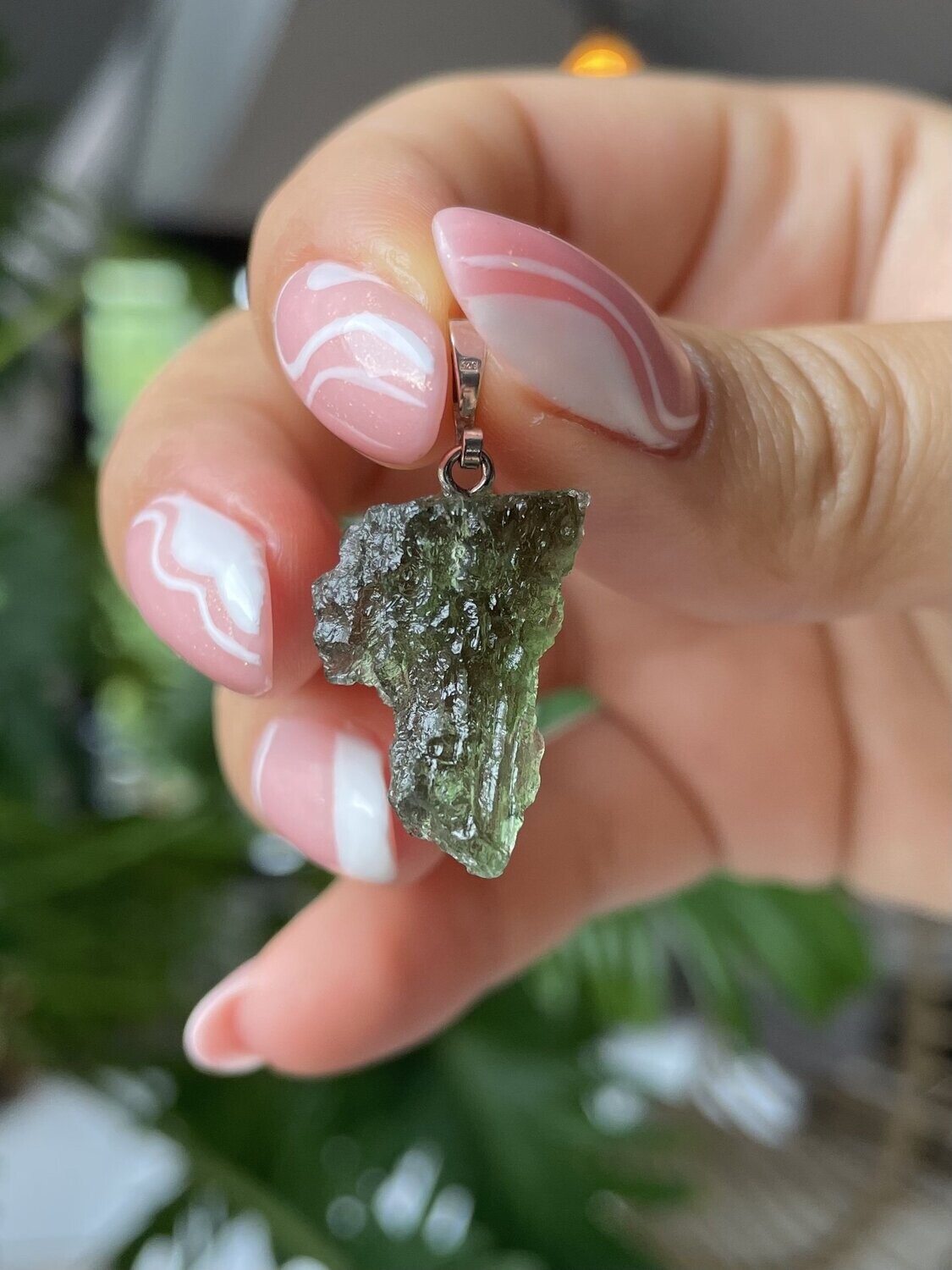 Moldaviet Hanger 2,3 gram (Gehaald in Tsjechië)