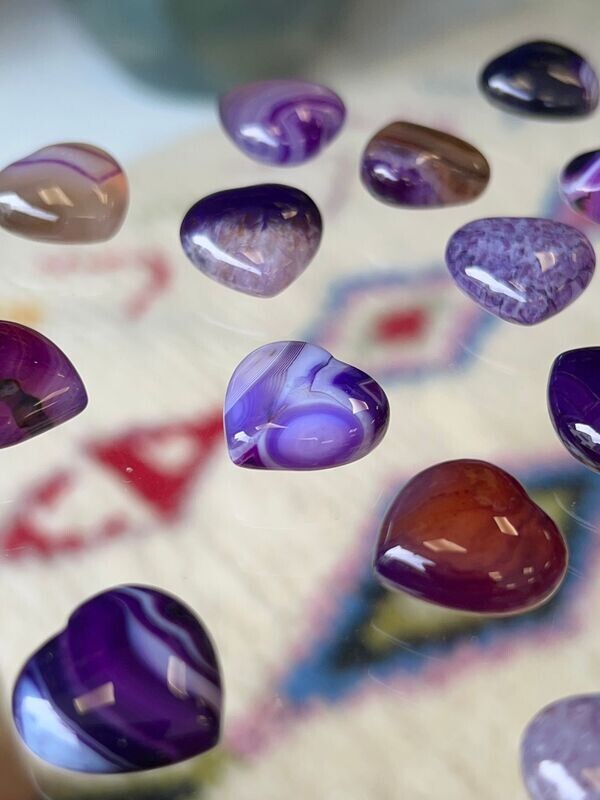 paars agaat hartje (zelf acceptatie, aardend, stabiliserend) paars agaat hartje (zelf acceptatie, aardend, stabiliserend)