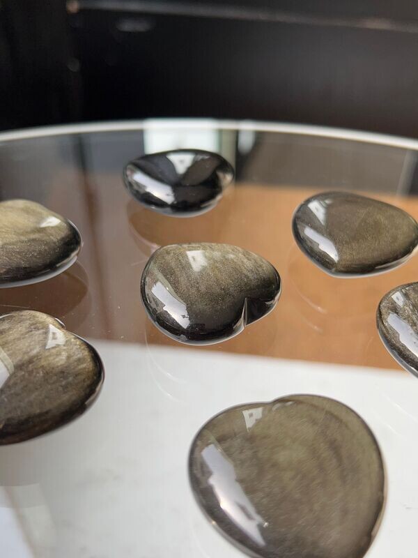 gouden obsidiaan hart (genezende werking, blokkeert negatieve energie)