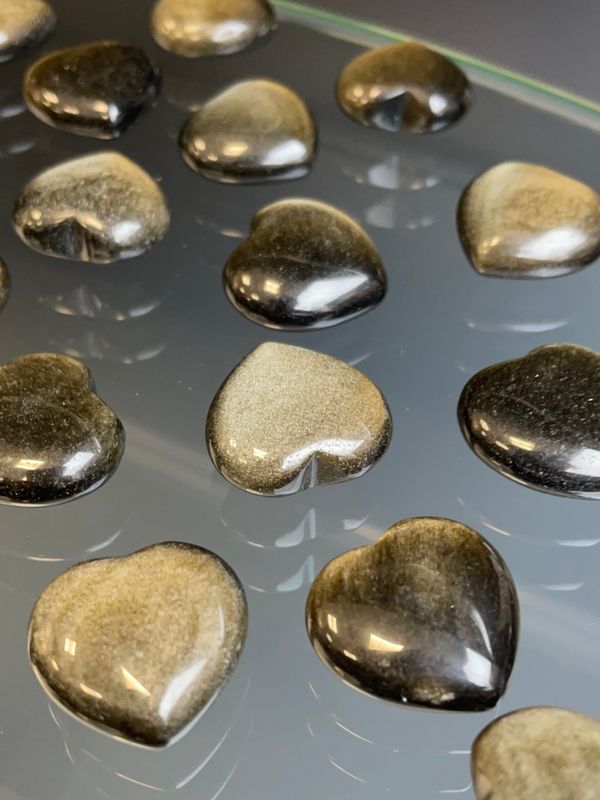 gouden obsidiaan hart (genezende werking, blokkeert negatieve energie)