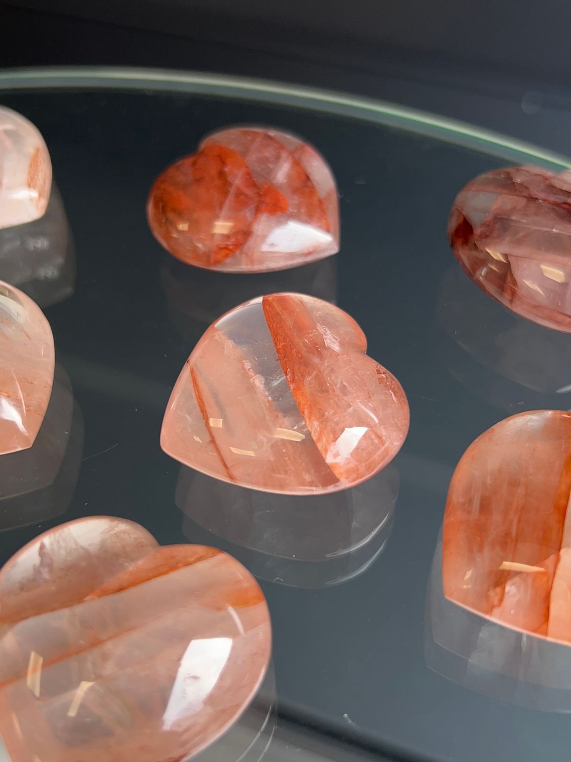 hematoide kwarts hart  (energie, zuiverend, helpt met manifesteren)