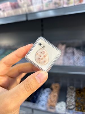 Roze natroliet hanger (925 zilver) Roze natroliet hanger (925 zilver)