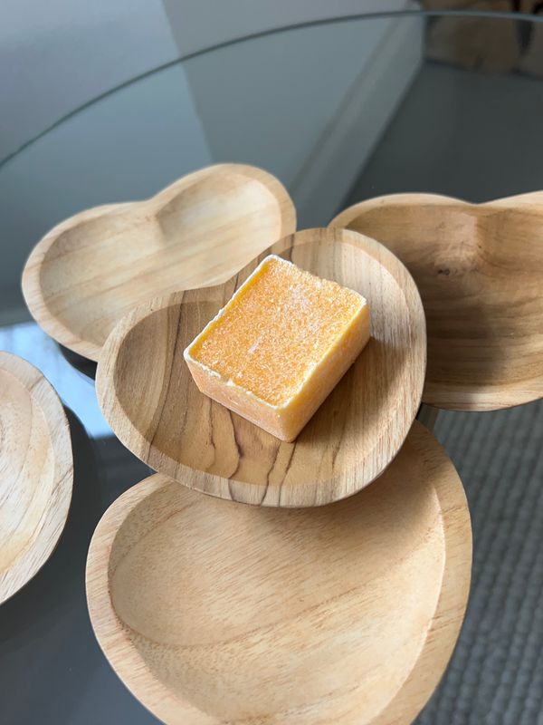 Schaaltje teak hartjes vorm