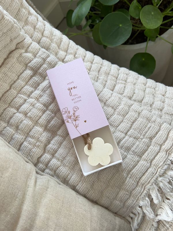 Hope you feel better soon / giftbox met zeepje