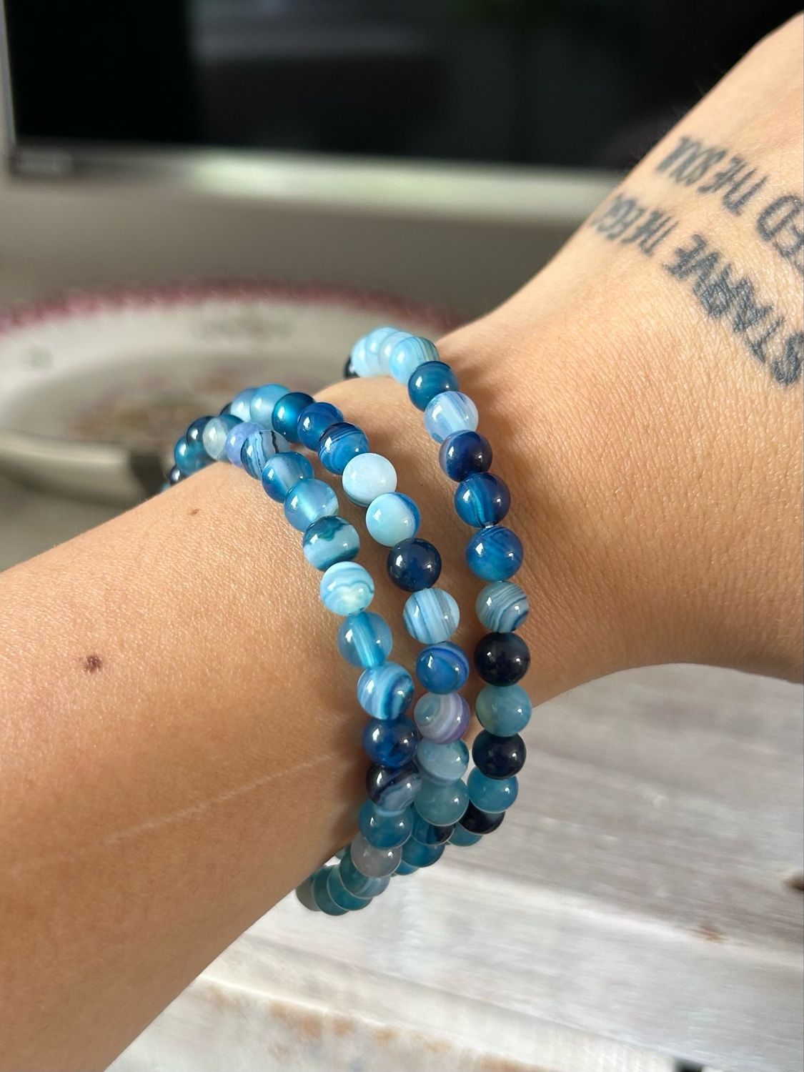 Blauwe agaat kogelarmband 6mm (gekleurd)