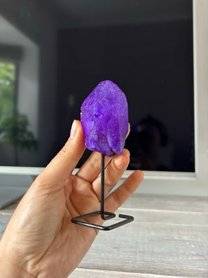 Geverfde kwarts punt op standaard Geverfde kwarts punt op standaard