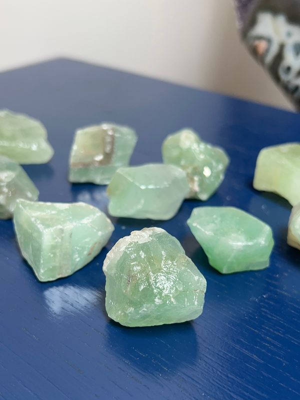 Ruwe groene calciet