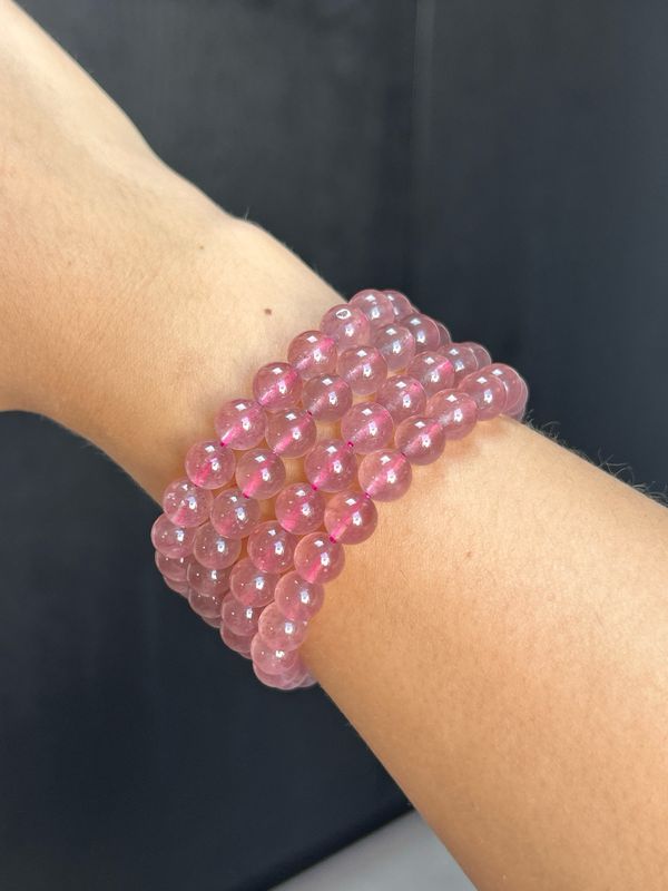 Aardbeienkwarts armband 8mm (laat genieten, rust, vreugde)