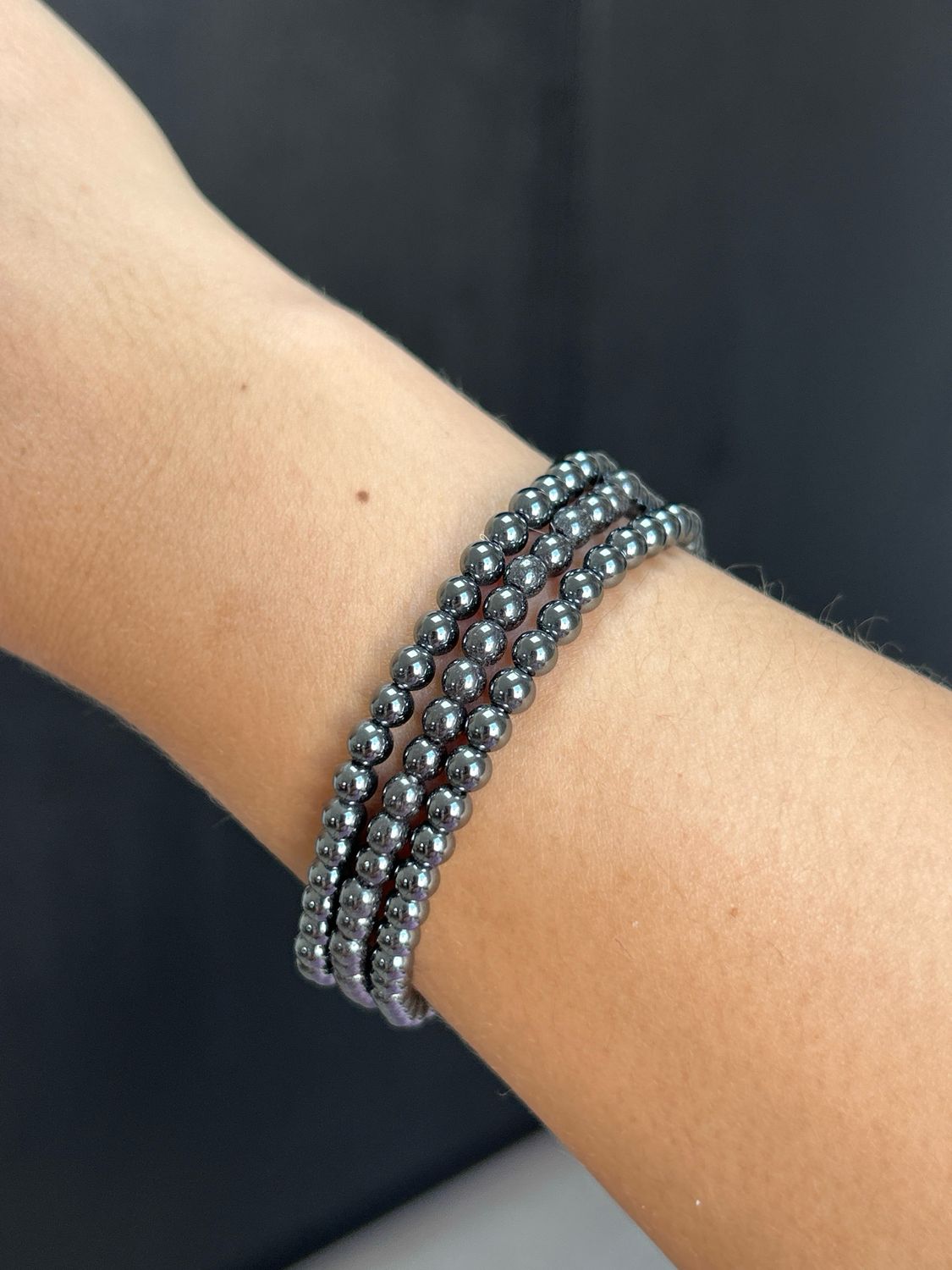 Hematiet kogel armband 4mm (tegen verslaving en dwangstoornis, ontladend en beschermend)