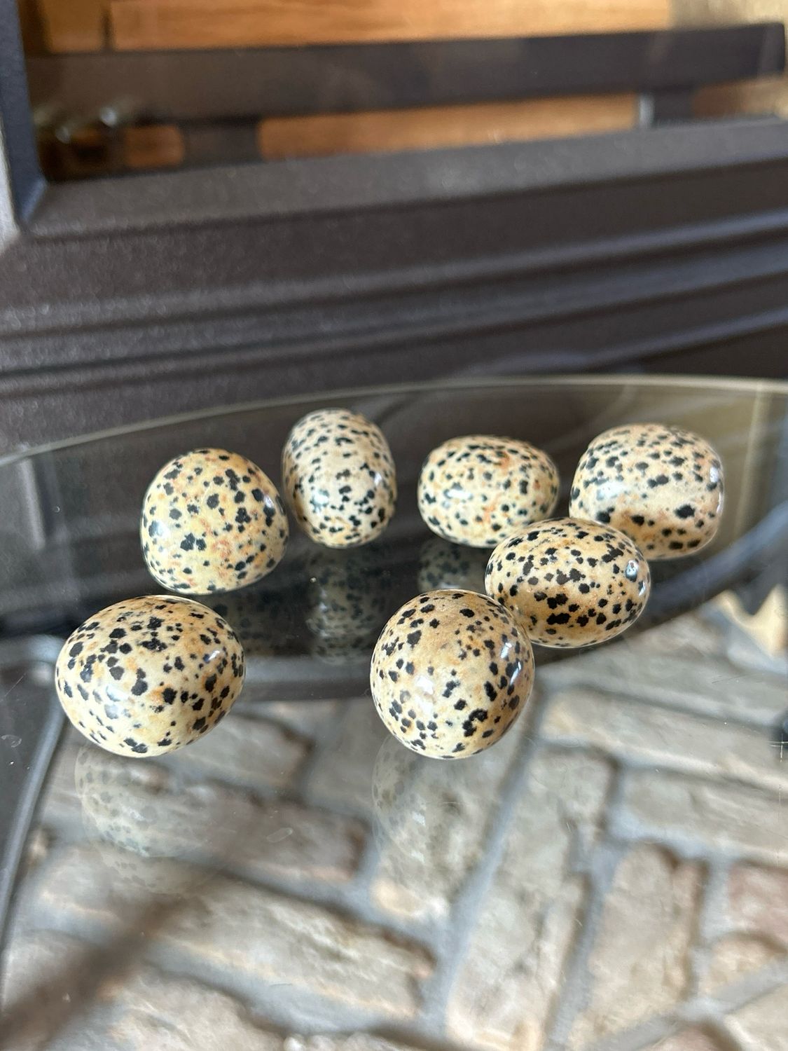 Dalmatiër jaspis trommelsteen (creativiteit, tegen negatieve energie en straling)