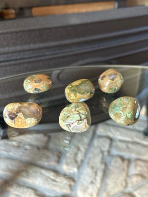 rhyoliet trommelsteen (beschermend, zelfrespect, evenwicht) rhyoliet trommelsteen (beschermend, zelfrespect, evenwicht)