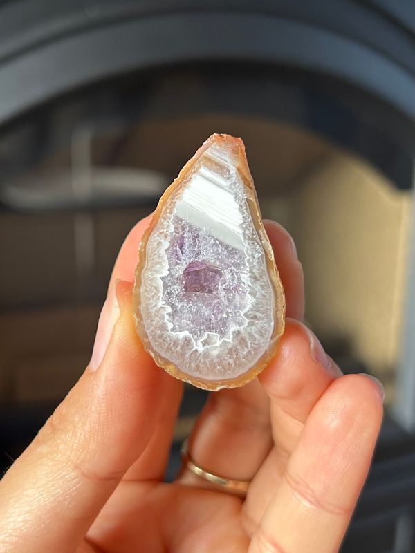 Agaat geode (met amethist)
