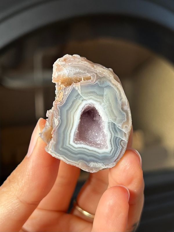 Agaat geode (met amethist)