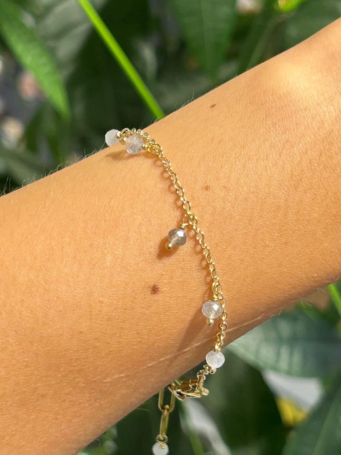 Chained armband labradoriet (goud)