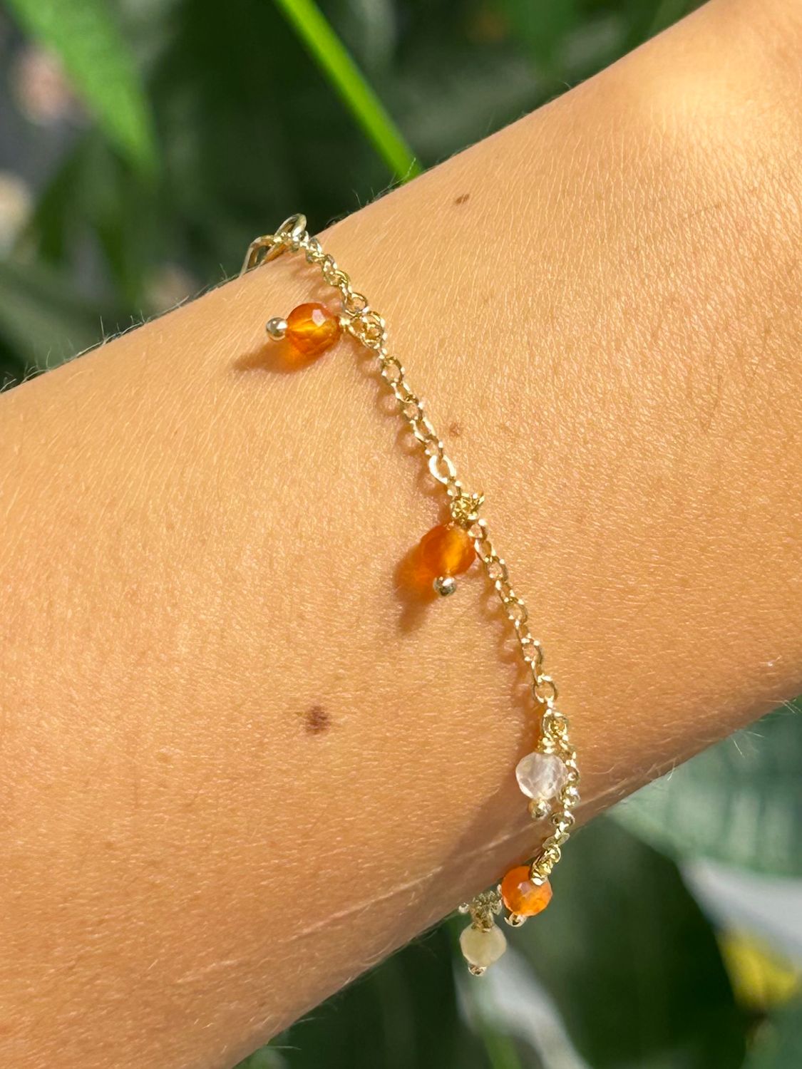 Chained armband carneool (goud)