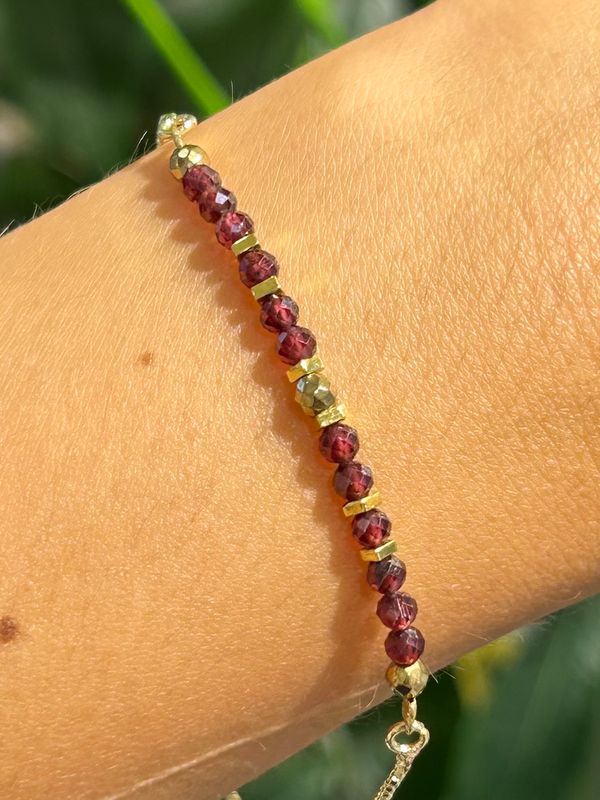 Original armband granaat (goud)