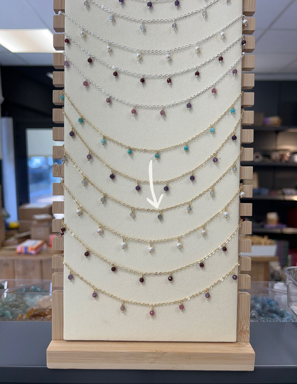 Gouden ketting met labradoriet
