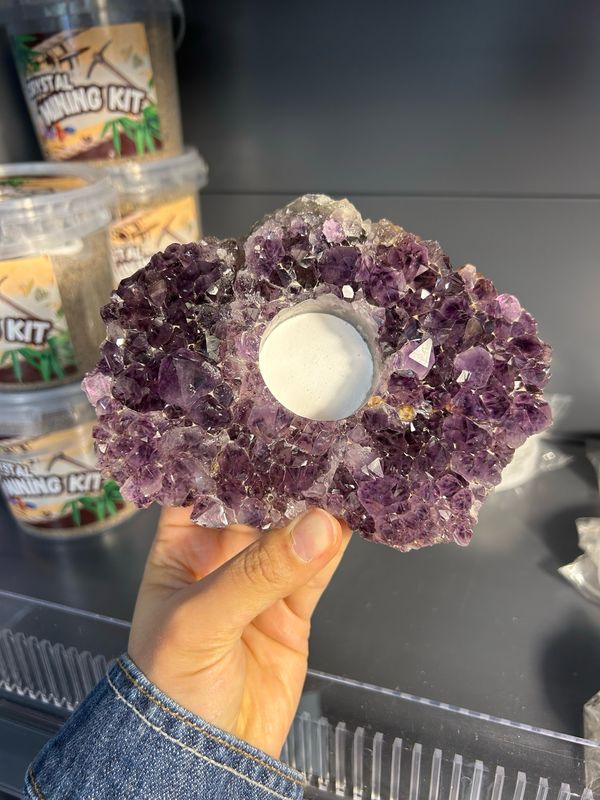 Ruwe amethist waxinelichtjes houder Ruwe amethist waxinelichtjes houder