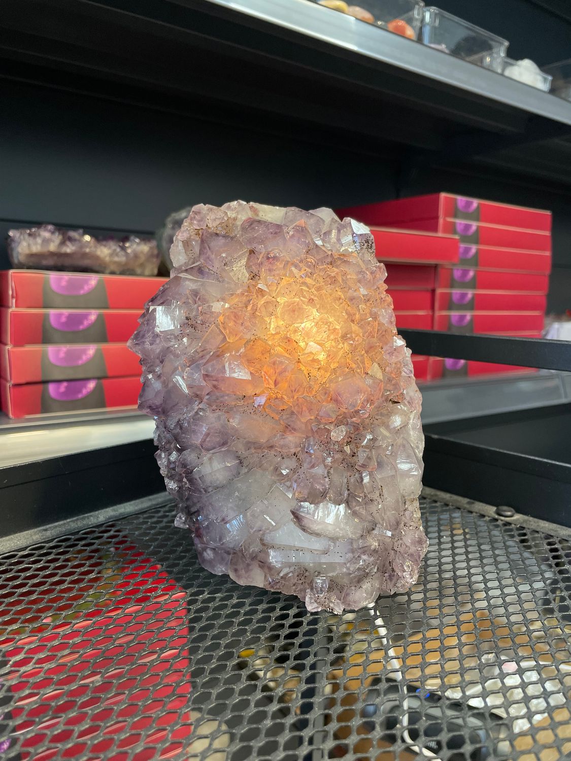 Grote amethist lamp (sfeerverlichting)