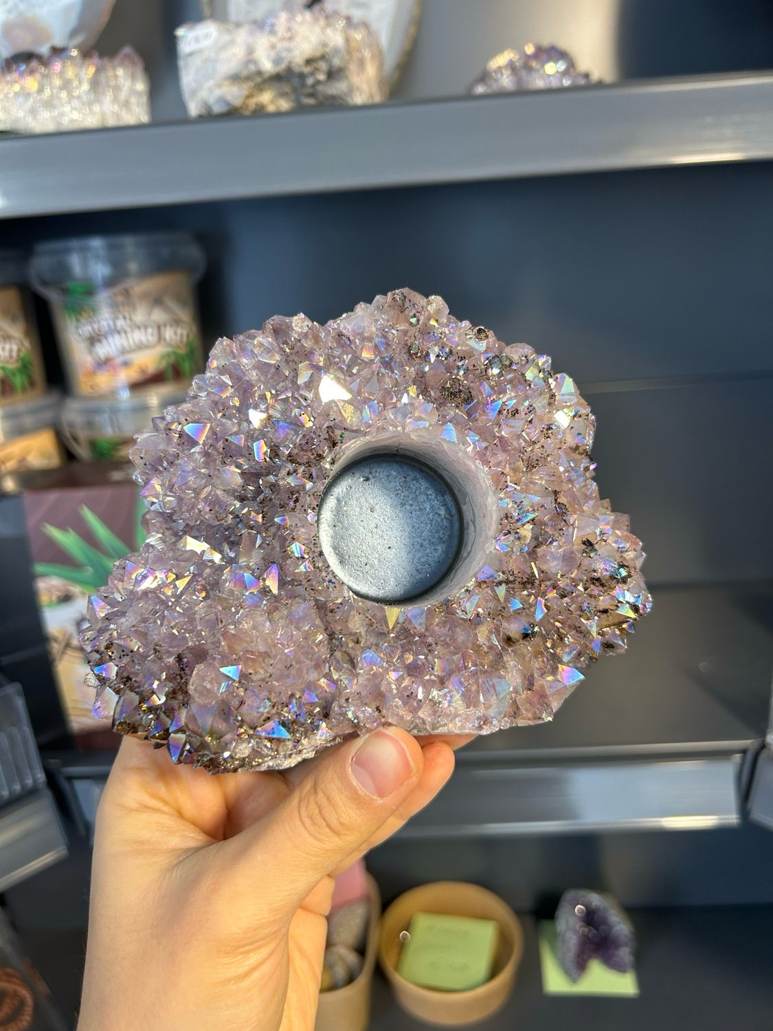 Glimmende angel aura waxinelichtjes houder (amethist met een coating) Glimmende angel aura waxinelichtjes houder (amethist met een coating)