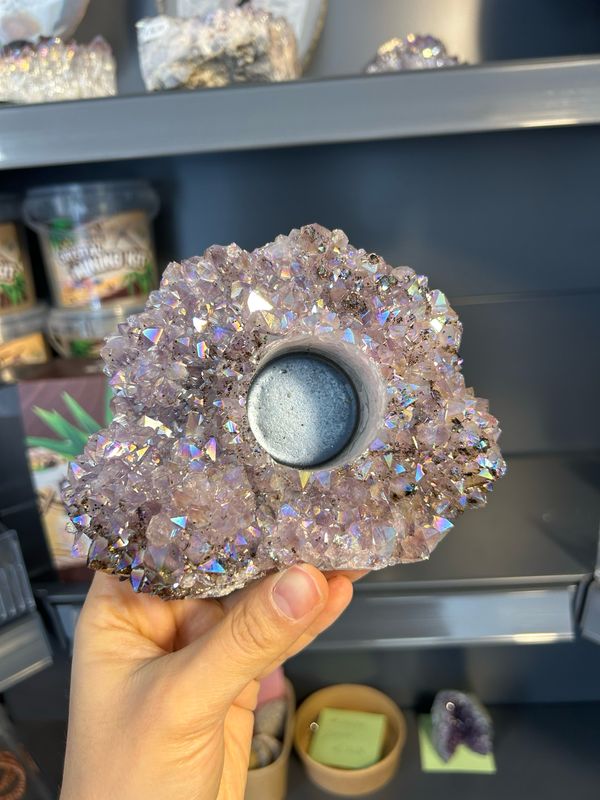 Glimmende angel aura waxinelichtjes houder (amethist met een coating) Glimmende angel aura waxinelichtjes houder (amethist met een coating)