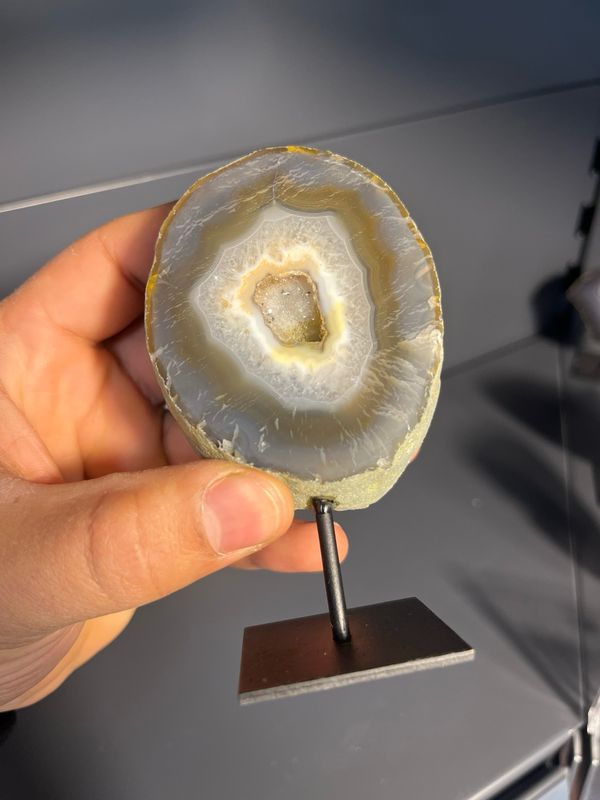 Kleine agaat op standaard Kleine agaat op standaard