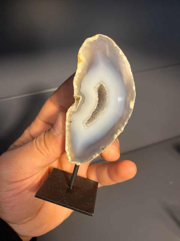 Kleine agaat op standaard Kleine agaat op standaard