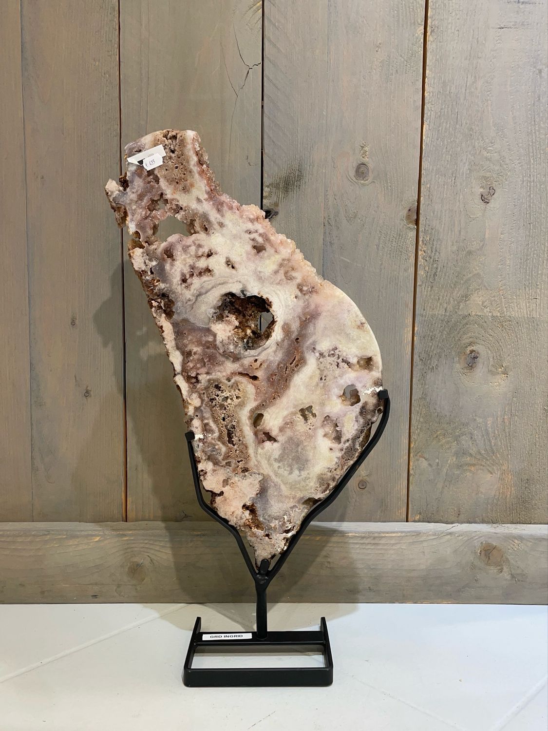 4,1kg roze amethist op standaard 4,1kg roze amethist op standaard