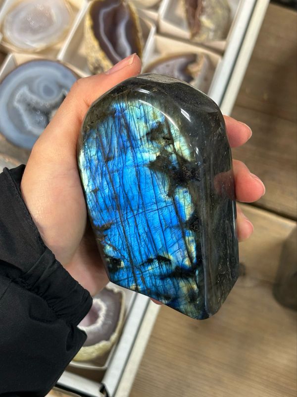 Labradoriet sculptuur Labradoriet sculptuur