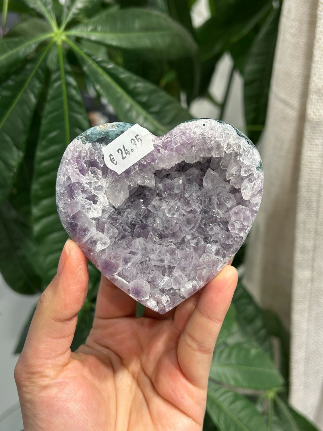 #69 ruw amethist hart #69 ruw amethist hart