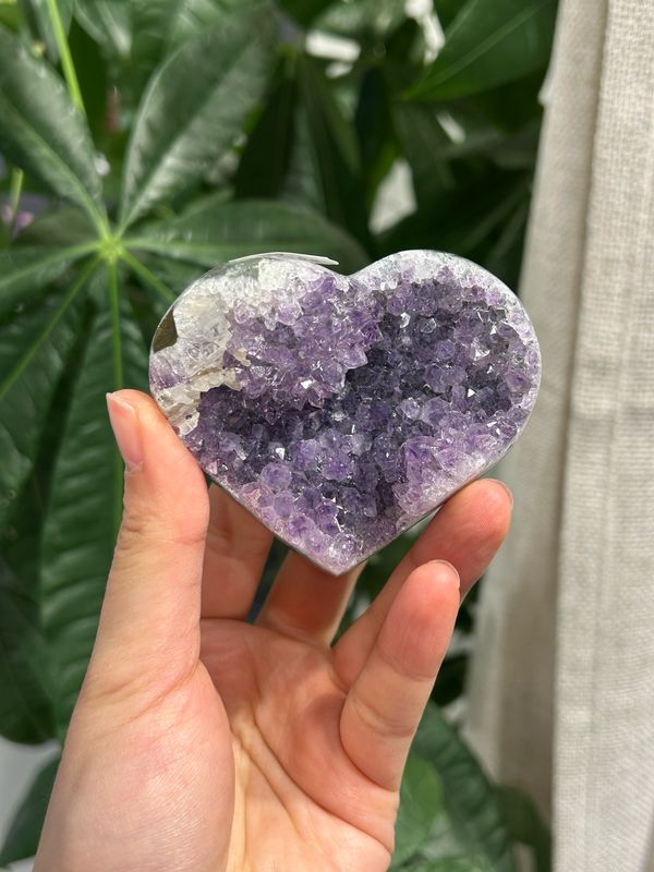 #75 ruw amethist hart