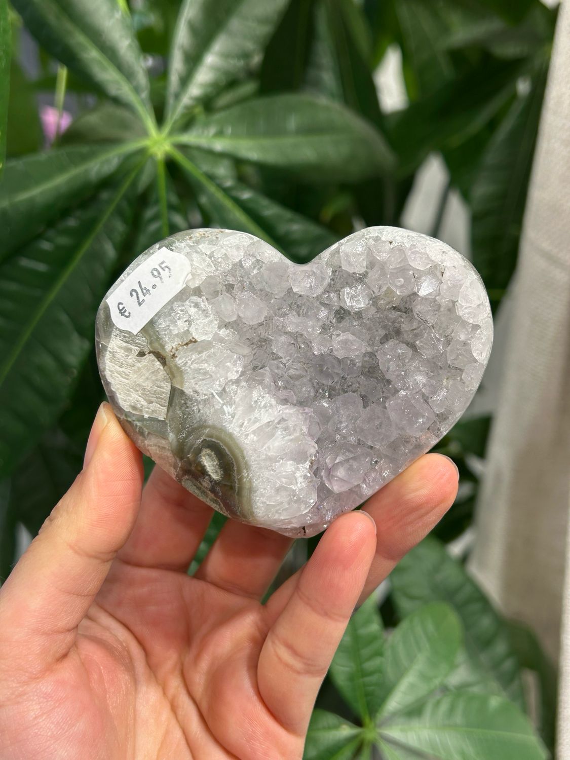 #67 Ruw amethist hart #67 Ruw amethist hart