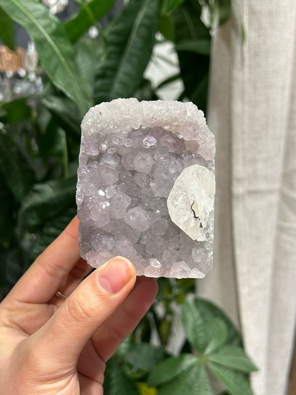 #17 Ruwe amethist staander