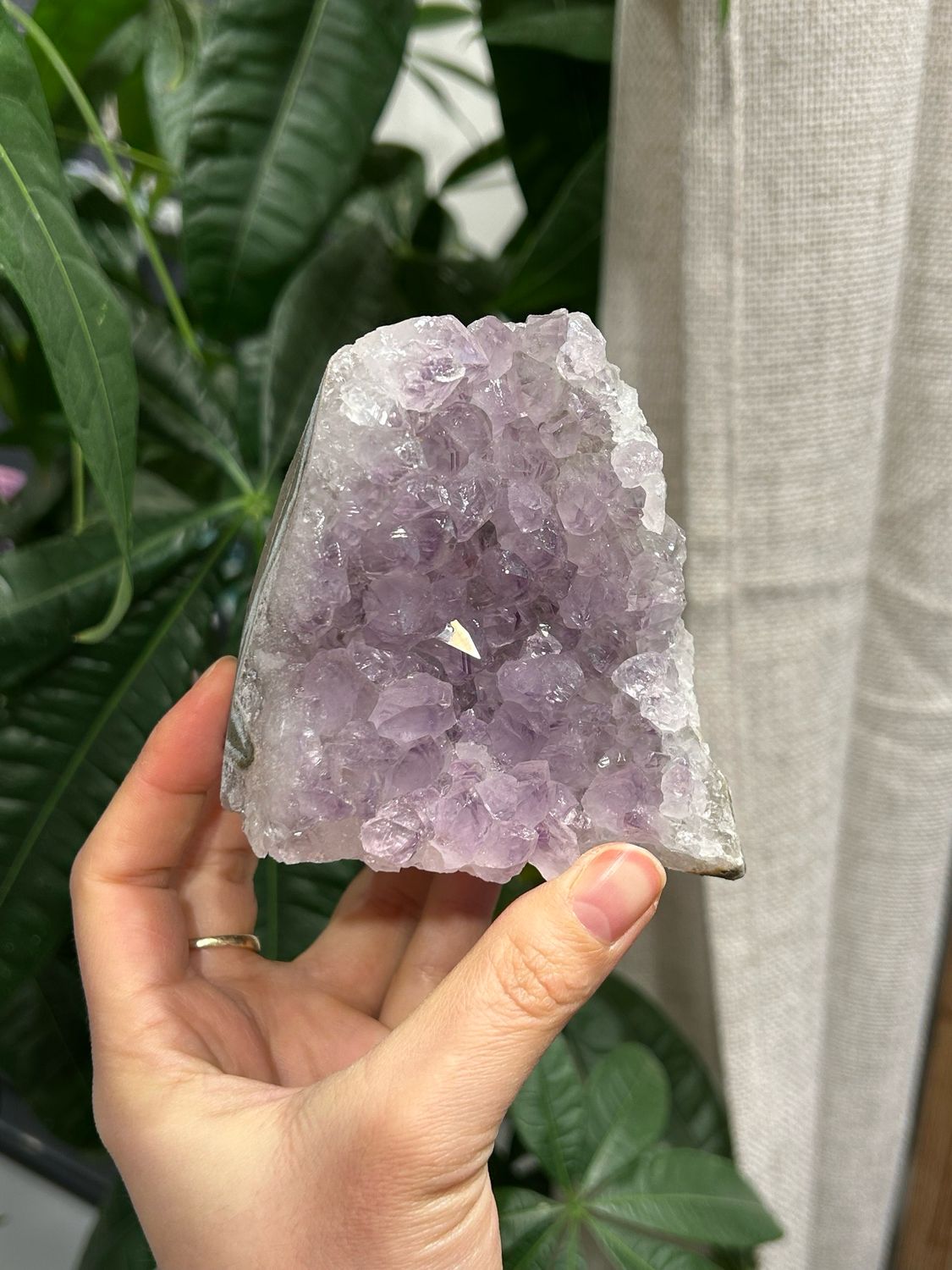 #4 Ruwe amethist staander